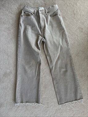 Abercrombie & Fitch High Rise Relaxed Jeans in Light Taupe